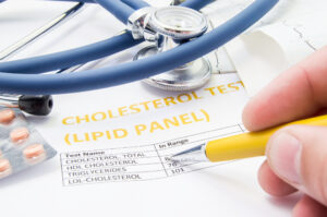 Resultados de test de sangre para niveles de colesterol diagnostico de colesterol en paciente